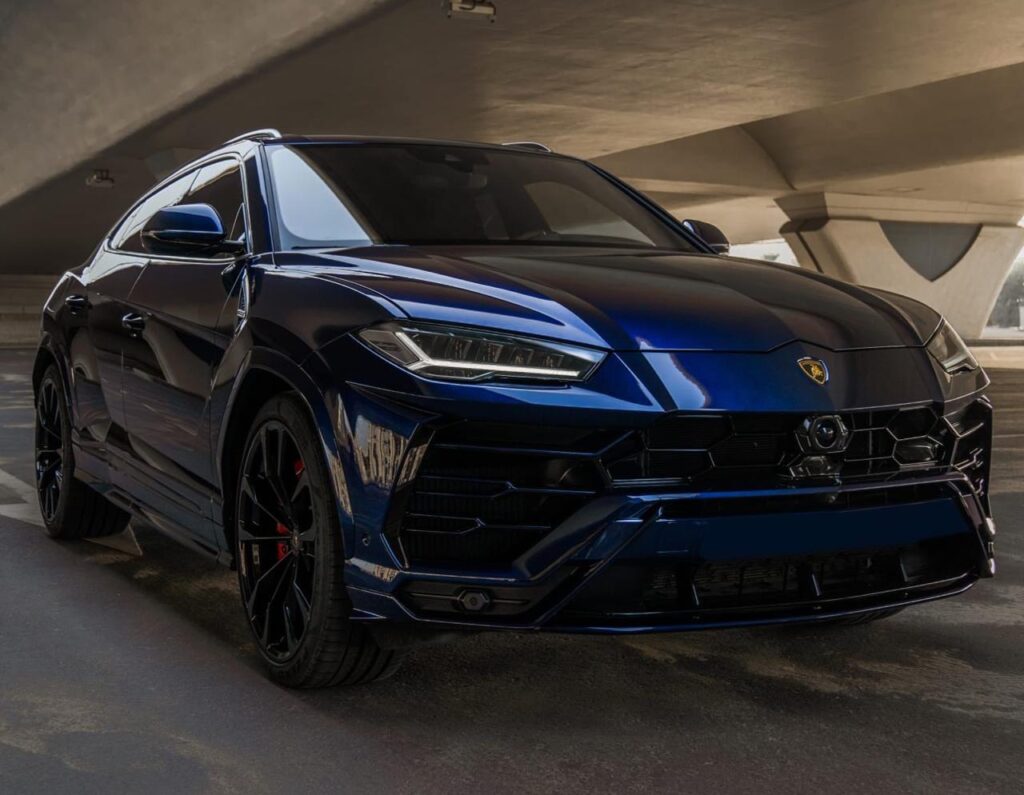 Louer Lambo Urus à Dubaï