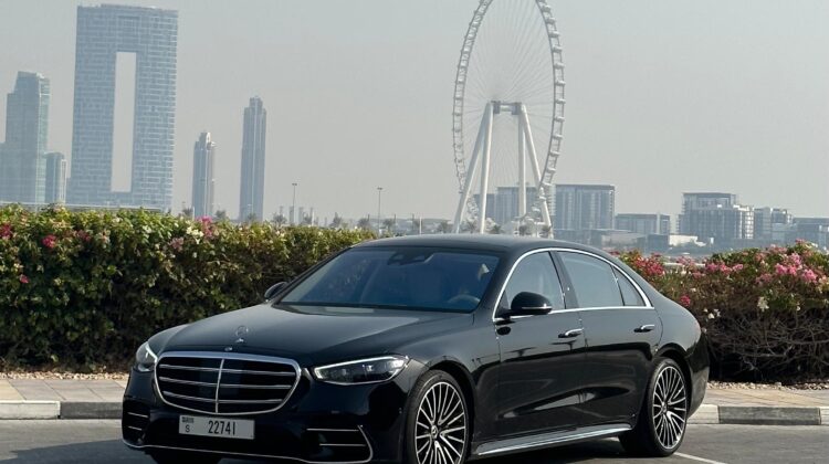 استئجار مرسيدس S500 (أسود)