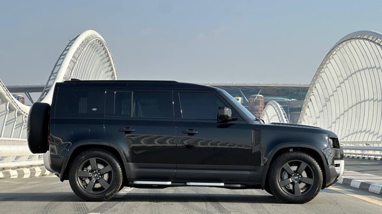 Hire Land Rover Defender in Dubai
