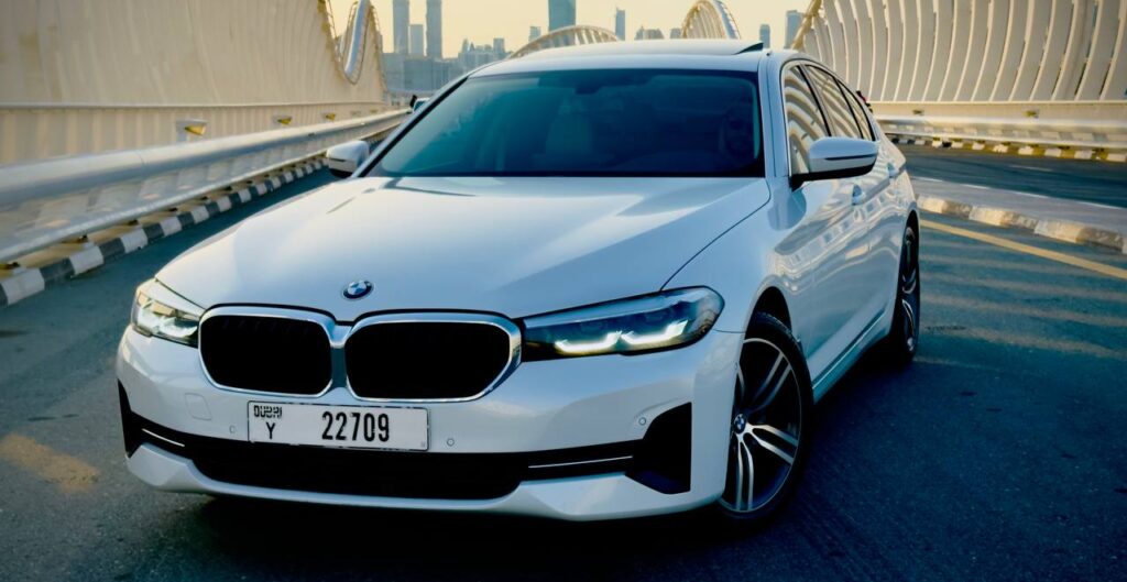 Louer BMW 520 à Dubaï